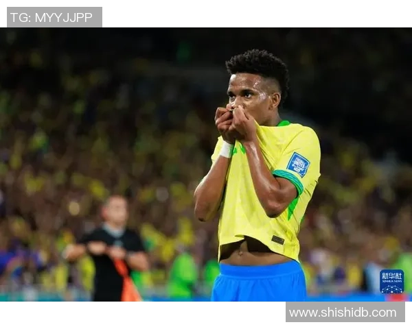 当今世界足球明星现役球员的精彩表现与影响力分析